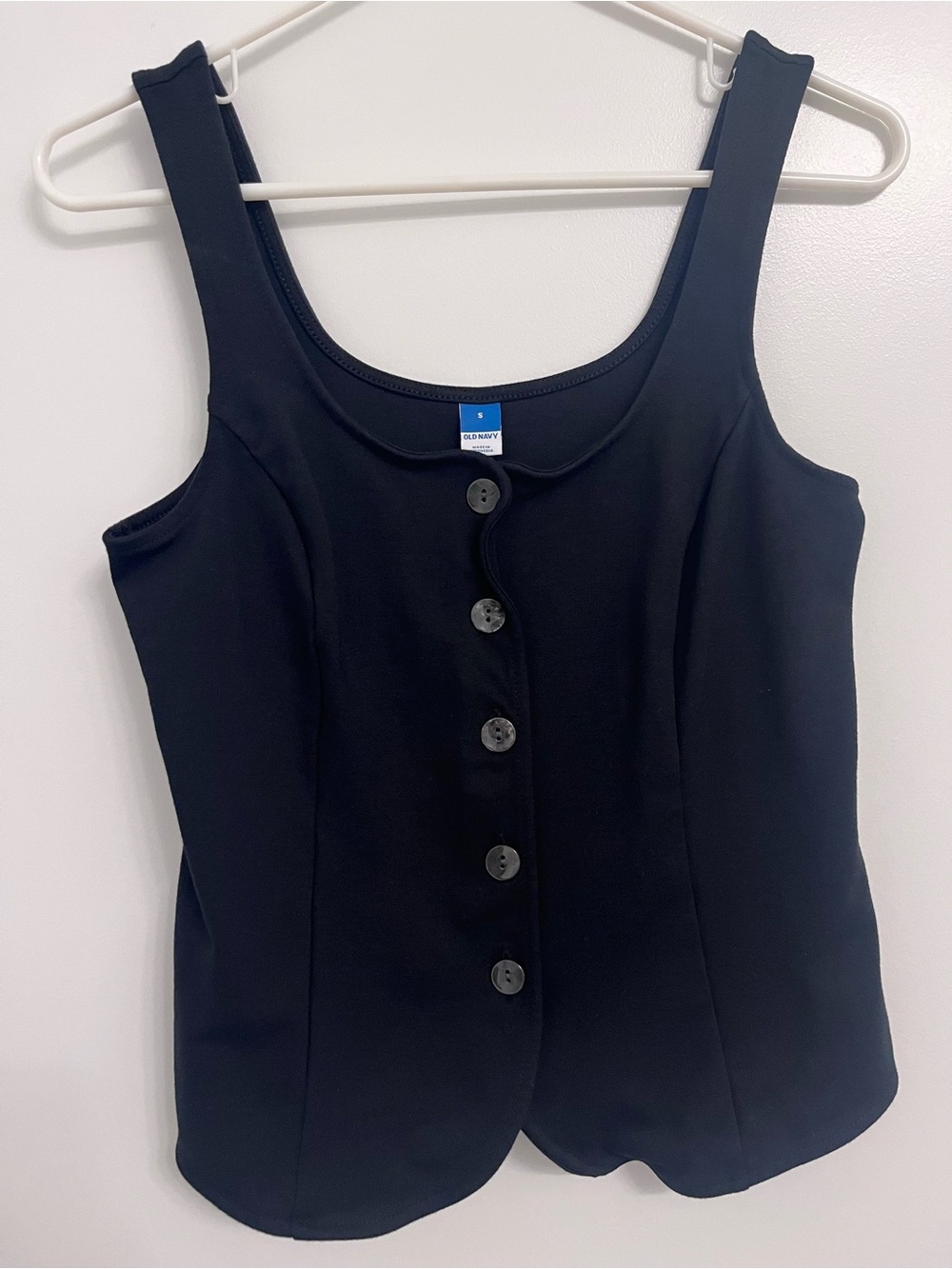 Old Navy Black Button-Front Scoop Neck Tank